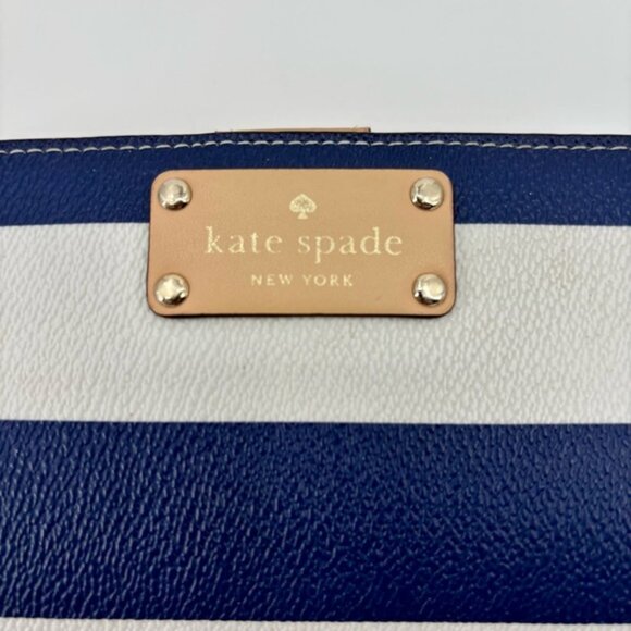 Kate Spade blue and white leather wallet with a nautical theme - Picture 2 of 7